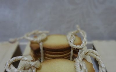 GALLETAS DE MANTEQUILLA Y CANELA…con forma de caramelo