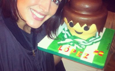 Y éste era el toque de nostalgia infantil…TARTA PLAYMOBIL…LA MODELO NOELIA LÓPEZ REGALA A SU HERMANO UNA JESSITARTA!!!